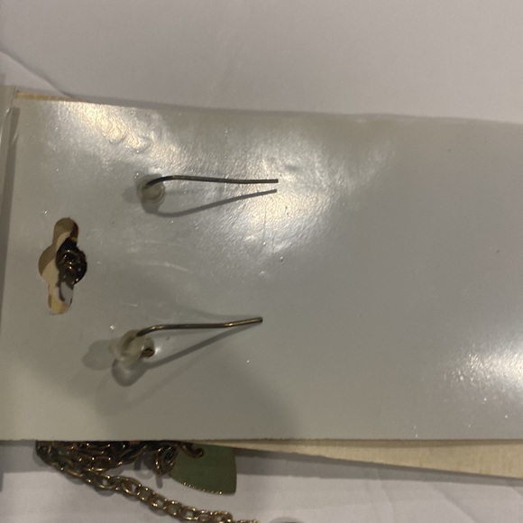 Vintage Heart Tassel Earrings Valentines Day Gold Tone - Picture 4 of 5